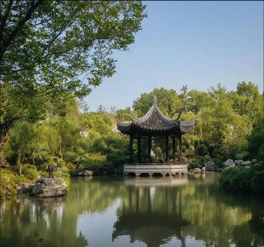 重庆宛白餐饮有限公司